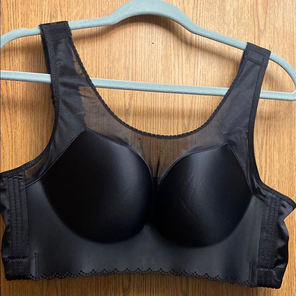 Elegant Black Women's Intimate Bra